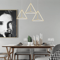 Suspension pyramide à LED : Style Novelty | Marco Lucetti