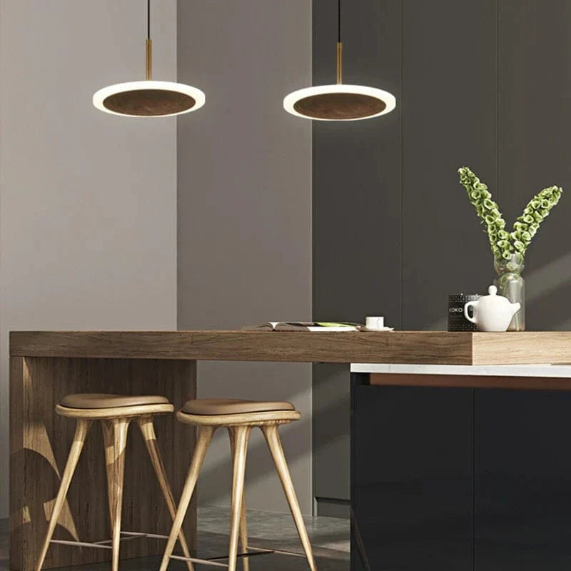 Suspension ronde Led en noyer noir : Luxe Lumineux. | Marco Lucetti