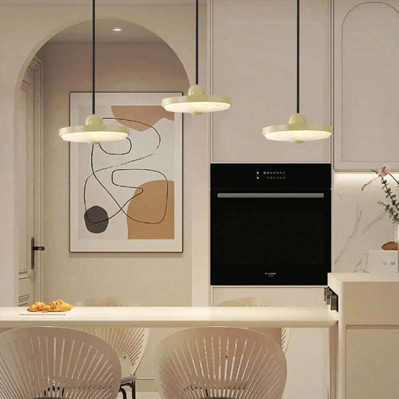 Suspension Tri-Lumière Protectrice Spectre Complet pour un Éclairage Moderne des Yeux | Marco Lucetti