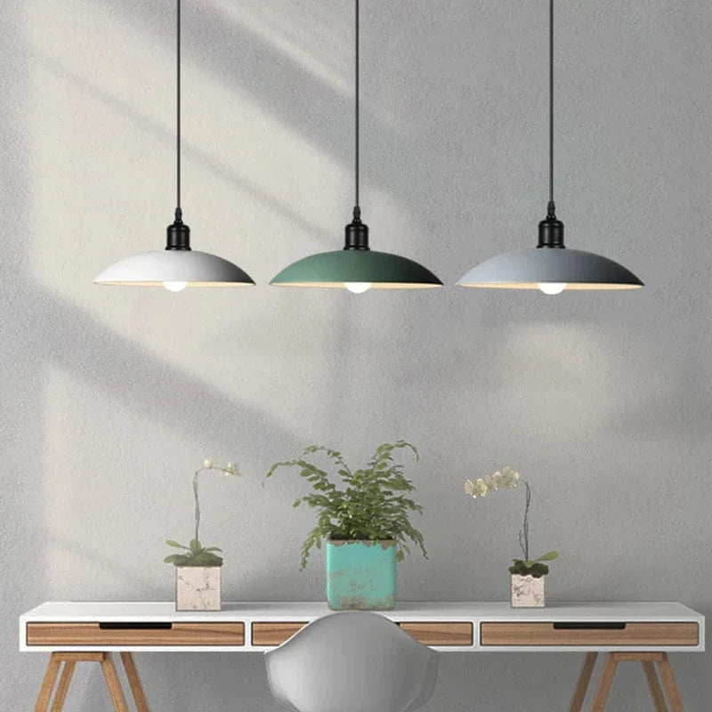 Suspension Vintage en Fer Forgé Élégante | Marco Lucetti