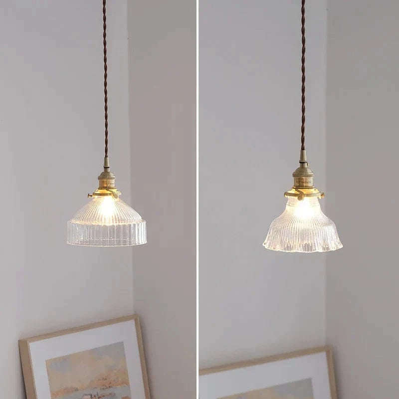 Suspension vintage en laiton et verre japonais pour un éclairage de maison authentique | Marco Lucetti
