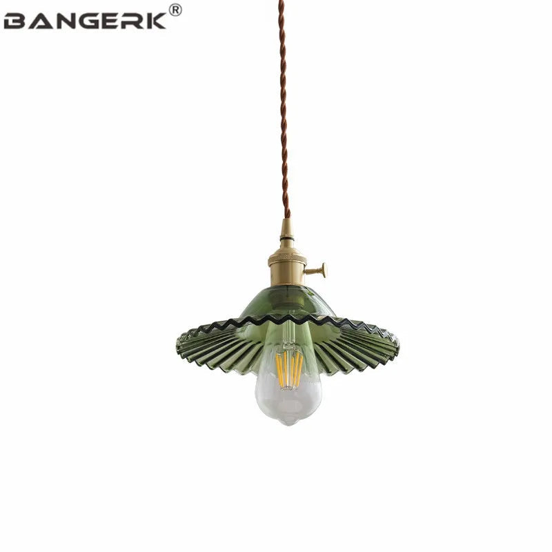 Suspension Nordique Vintage en Verre et Laiton de Luxe.
