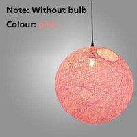 Suspension Wicker en boule de tissu coloré | Marco Lucetti Rose / 15cm