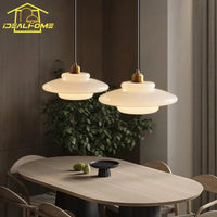 Suspensions en verre lait crème modernes décoratives. | Marco Lucetti