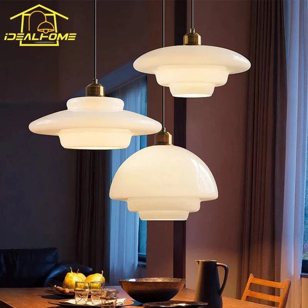 Suspensions en verre lait crème modernes décoratives. | Marco Lucetti