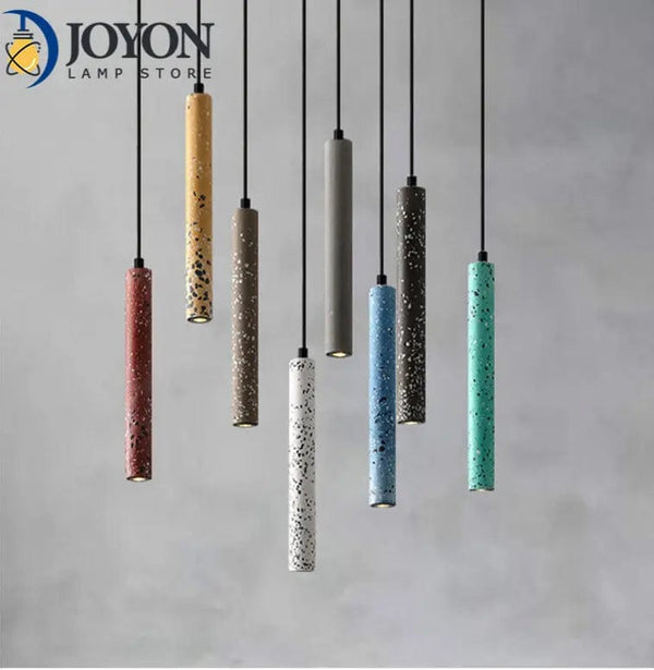 Tube Long en Ciment - Suspension Design | Marco Lucetti