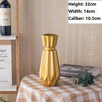 Vase Géométrique en Céramique Dorée | Marco Lucetti A / 32cm