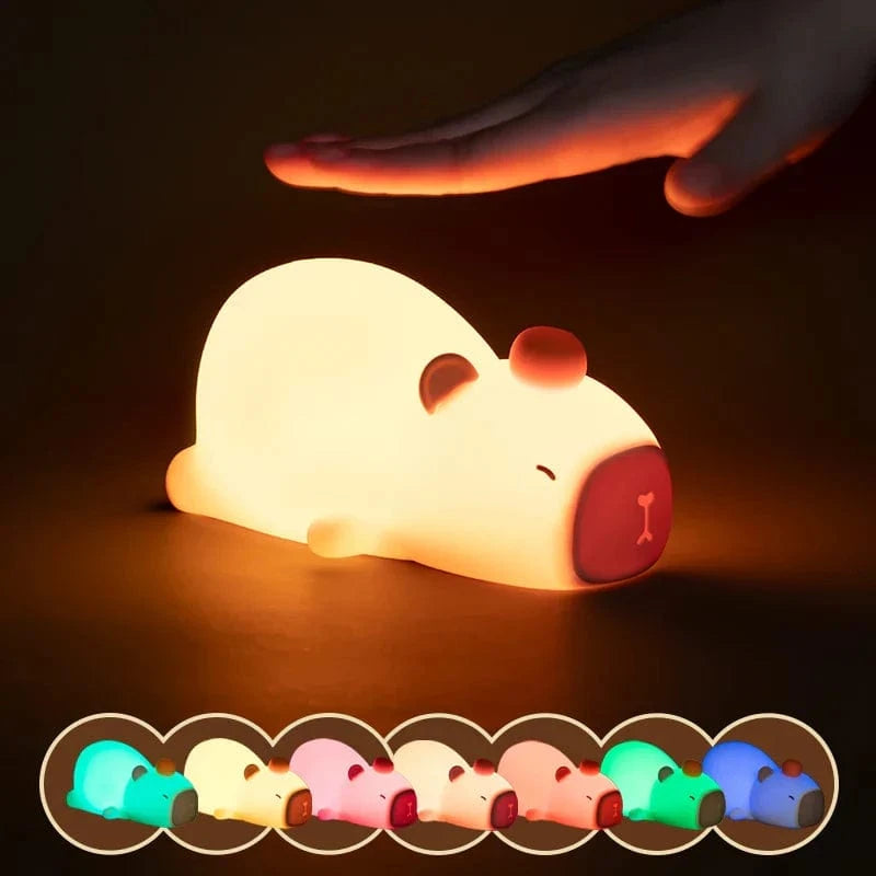 Veilleuse Capybara Enfant Dessin Animé - Lampe LED Rechargeable et Graduable - Idéal pour Chambre d'Enfant et Cadeau d'Anniversaire | Marco Lucetti