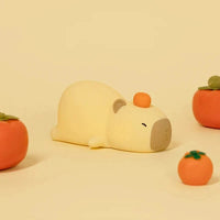 Veilleuse Capybara Enfant Dessin Animé - Lampe LED Rechargeable et Graduable - Idéal pour Chambre d'Enfant et Cadeau d'Anniversaire | Marco Lucetti