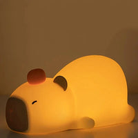 Veilleuse Capybara Enfant Dessin Animé - Lampe LED Rechargeable et Graduable - Idéal pour Chambre d'Enfant et Cadeau d'Anniversaire | Marco Lucetti