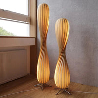 Wabi Sabi - Lampadaire en bois au design simple et rétro | Marco Lucetti